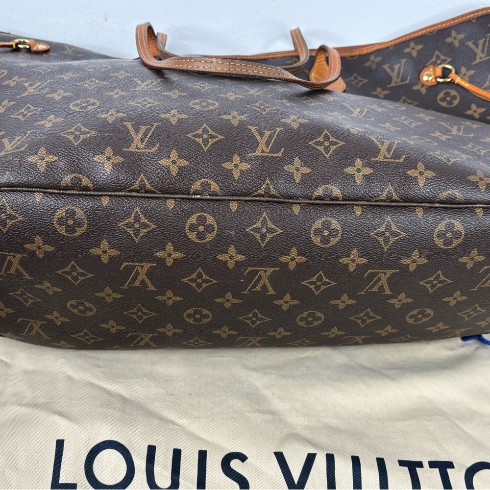 Louis Vuitton Neverfull GM Tote - Picture 8 of 16
